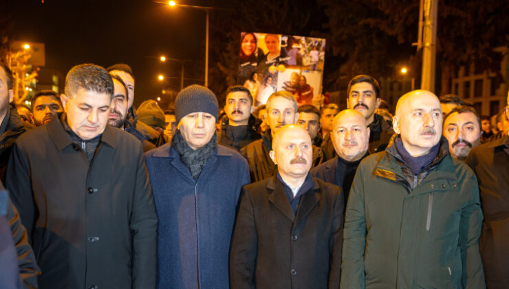 Depremlerde hayatını kaybedenler anıldı