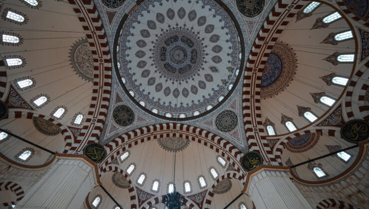 Osmanlı kubbe mimarisinin ilk büyük adımı: Şehzade Camii