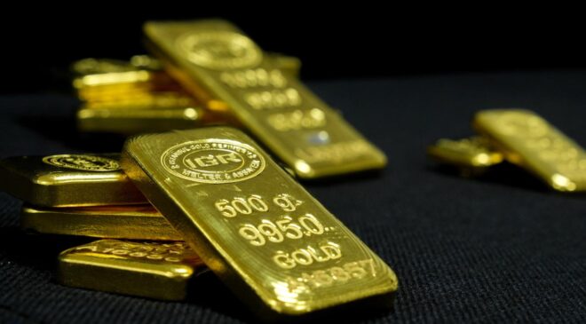 Altının onsu 53 yılın en uzun aylık yükseliş serisine ulaştı