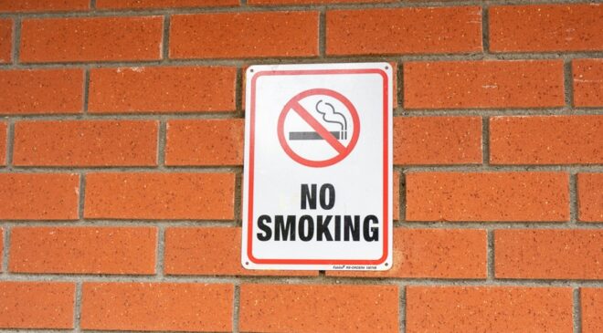 Sigara Yasağı Gevşedi mi? “Dumansız Hava Sahası” Seferberliğinin Dünü ve Bugünü – Prof.Dr. Erkan Yüksel – Akademik Akıl