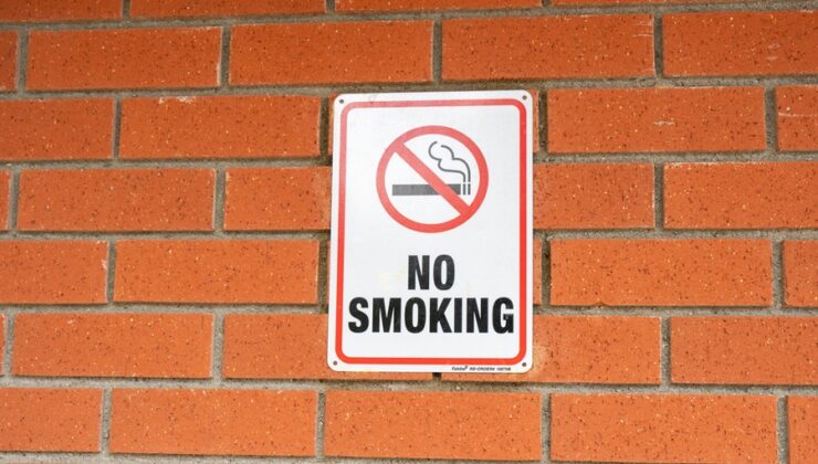 Sigara Yasağı Gevşedi mi? “Dumansız Hava Sahası” Seferberliğinin Dünü ve Bugünü – Prof.Dr. Erkan Yüksel – Akademik Akıl