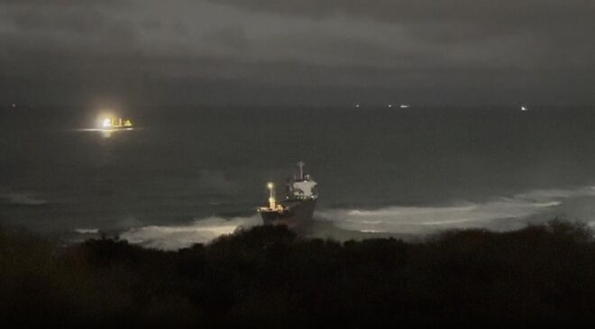 Sarıyer açıklarında kargo gemisi karaya oturdu