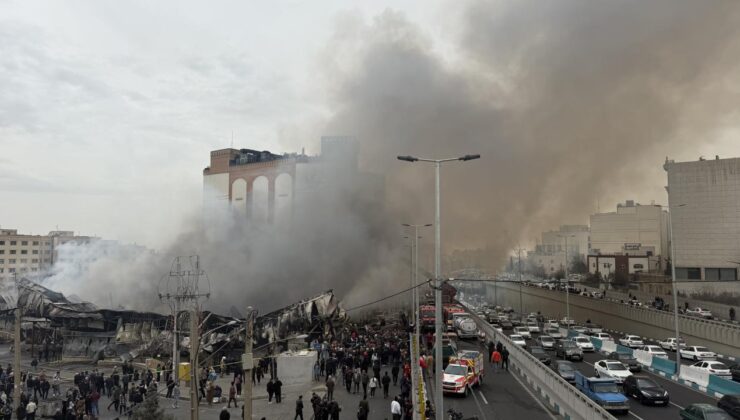Tahran’daki bir çarşıda yangın çıktı