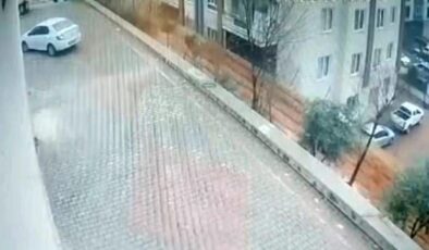 Gaziantep’te sitenin istinat duvarı çöktü: O anlar kamerada