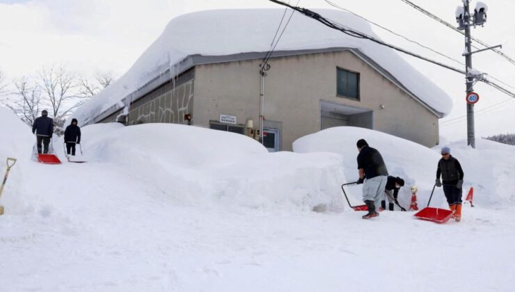 Japonya’da şiddetli kış şartlarından kaynaklanan ölümlerin sayısı 30’a yükseldi