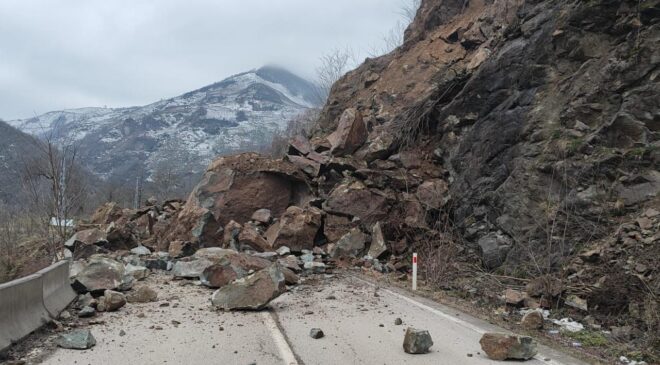 Ani kar erimeleri Karadeniz’de taşkın ve heyelanları tetikliyor