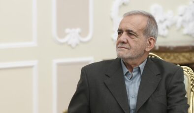 İran Cumhurbaşkanı Pezeşkiyan, Hamaney'in nükleer silah konusundaki taahhüdüne güvenilmesini istedi