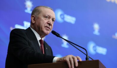 Cumhurbaşkanı Erdoğan: CHP Meclis’te eşkıyalık sergiledi, kürsü saldırısını telin ediyorum