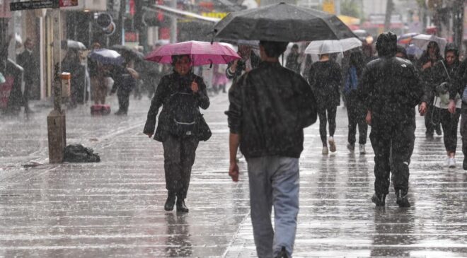 Hafta sonu yurdun batısında yağmur, doğusunda kar yağış etkili olacak