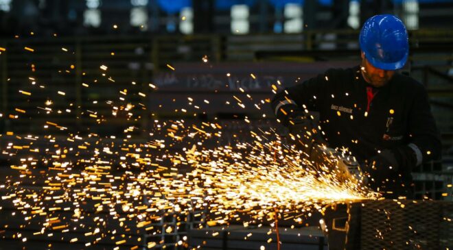 Ücretli çalışan sayısı mayısta yıllık yüzde 0,5 arttı