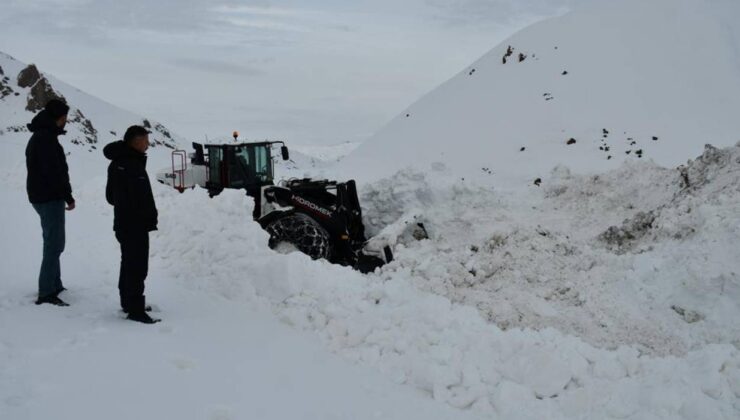 Şırnak’ta kar kalınlığı 3 metreyi buldu