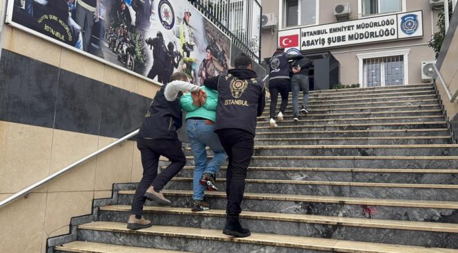 İstanbul’da suç örgütlerine yönelik operasyonda yakalanan 128 zanlı tutuklandı