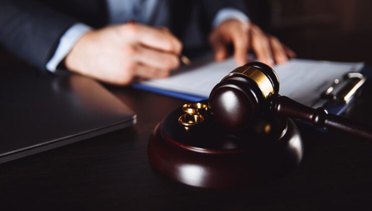 Zina Suç Olmasa da… – Prof.Dr. Ayşegül Akbay – Akademik Akıl