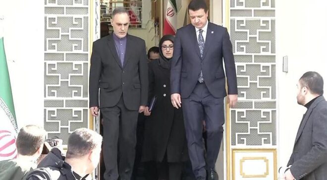 İran Büyükelçiliğinde bayraklar yarıya indi, taziye defteri açıldı – CNN Türk Sondakika Haberler | Video