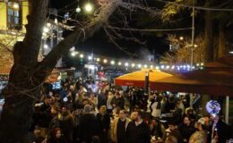 Bursa’da sahur kuyruğu: Yüzlerce kişi tarihi Abdal Meydanı’nda buluştu – Son Dakika Haberleri CNN Türk | Video