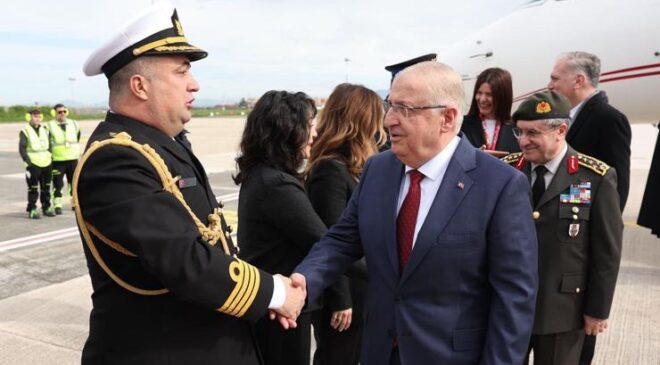 Milli Savunma Bakanı Yaşar Güler, İtalyada – CNN TÜRK Haberler