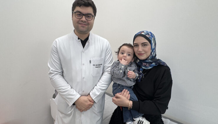 Doktorlar zamanla yarıştı: Hem bebeğini doğurdu hem lösemiyi yendi