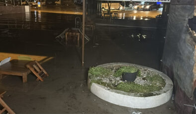 Çanakkale’de sağanak: Kepez Çayı taştı, Sarıçay’ın debisi yükseldi