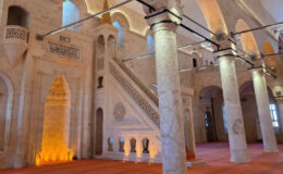 3 tarihi cami yeniden ibadete açılıyor