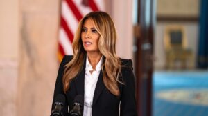 Diplomasi, Sessiz Güç ve Savaşın Eşiği: Melania Trump’ın Rolü - Prof.Dr. Ayşegül Akbay - Akademik Akıl