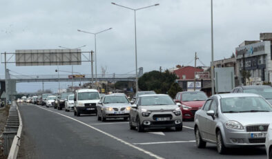 Bayram dönüşü trafik yoğunluğu: Ağır vasıtalara kısıtlama getirildi