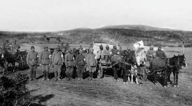 Yaralılara şifa dağıtan kahramanlar: 1915li Tıbbiyeliler