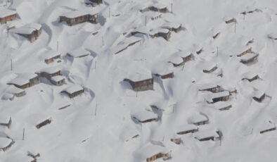 Kar 3 metreyi aştı, evler kayboldu