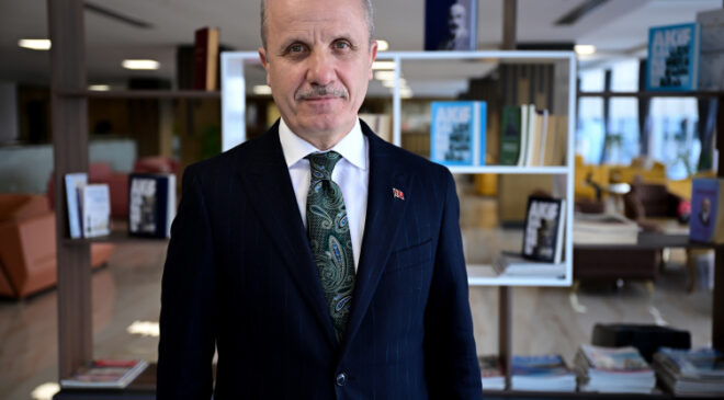 Lisans eğitiminde yeni dönem: Üniversiteler 3 yıla mı düşecek?