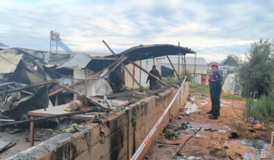 Prefabrik evde yangın felaketi: 5’i çocuk 6 kişi öldü