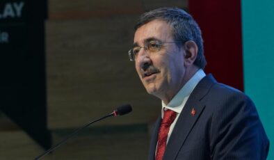 Cevdet Yılmaz: Bağımlılıklardan kurtulmamız ekonomik gelişmemize de güç verecektir