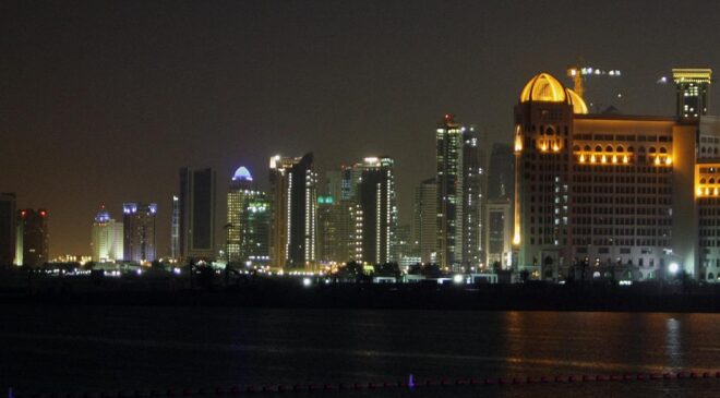 ABD Katar'daki vatandaşlarını uyardı