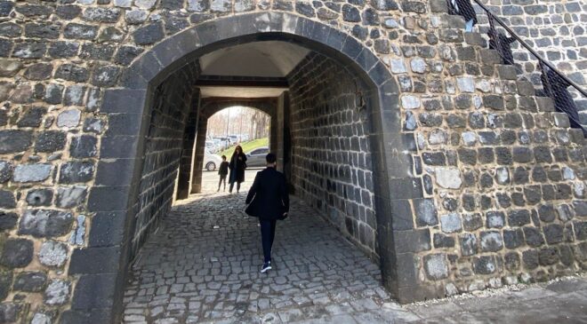 Diyarbakır’da muhtar aldatıldığını söyleyip mahkemeye başvurmuş