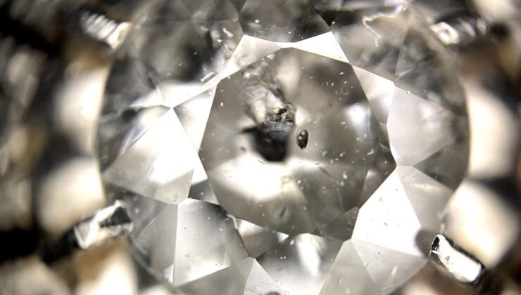 Çin bilim insanları, altıgen elmas üretti