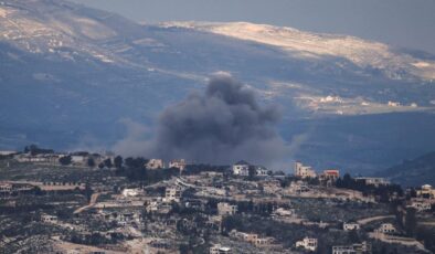 İşgalci İsrail’in Lübnan’a düzenlediği saldırılarda bugün 12 kişi hayatını kaybetti