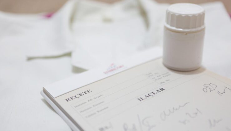 eNabız'da yeni dönem: İlacın hangi eczanede olduğu öğrenilebilecek