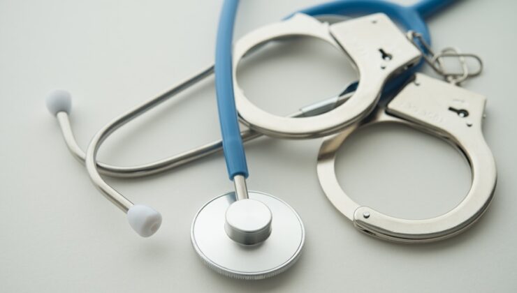 Hükümlülerin Sağlık Hakkı ve Çarpıklıklar – Prof.Dr. Ayşegül Akbay – Akademik Akıl