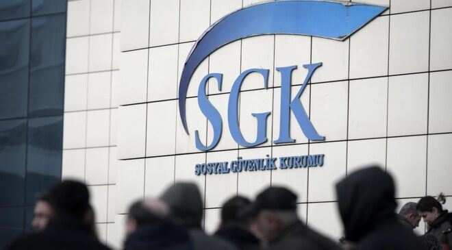 SGK’dan “650 bin kişinin emekliliği iptal edildi” iddialarına yalanlama