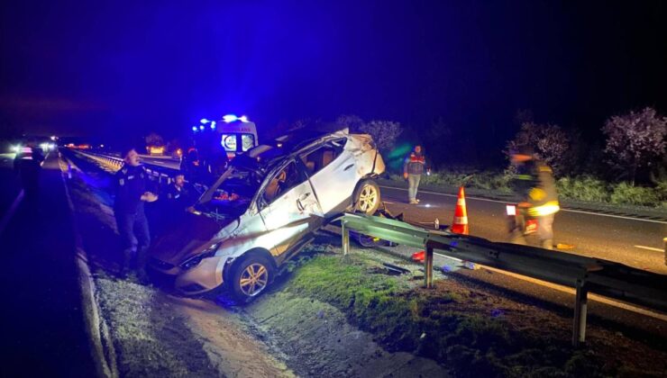 Otomobil SUV tipi araçla çarpıştı: 2 ölü, 4 yaralı