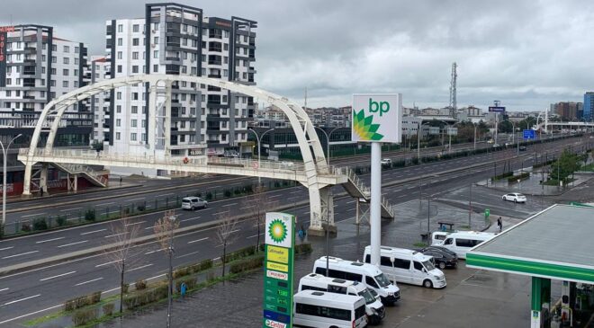 Diyarbakır’da bayram sessizliği: Yollar boş kaldı