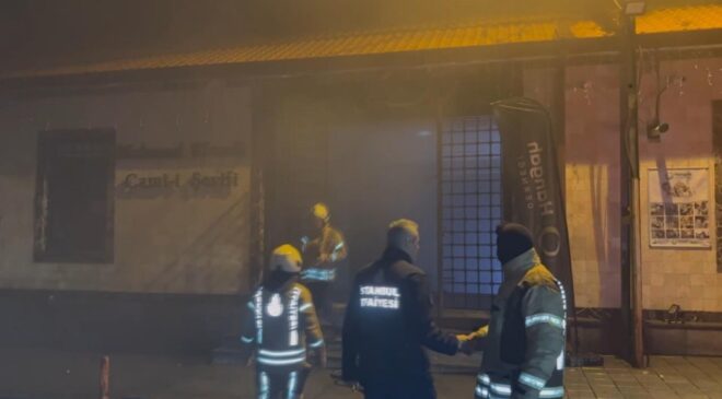 Beykoz’da Mahmud Efendi Camii’nde çıkan yangın söndürüldü