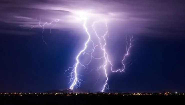 Diyarbakır'da yıldırım isabet eden 3 çocuktan 2'si öldü