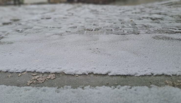 Diyarbakır’da dolu yağışı etkili oldu