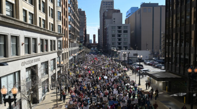 ABD’de milyonlarca kişi, Trump yönetimine karşı “Krallara Hayır” protestosu düzenledi