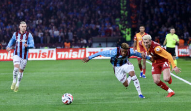 Zirvede yarış kızıştı