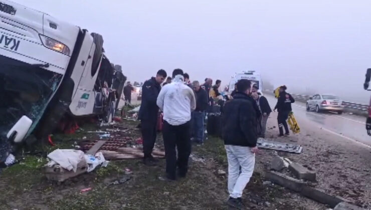 Adana’da yolcu otobüsü devrildi: 2 ölü, 23 yaralı