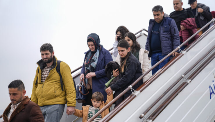 Hataylı depremzedeler Mirziyoyev’in davetiyle Özbekistan’a gitti