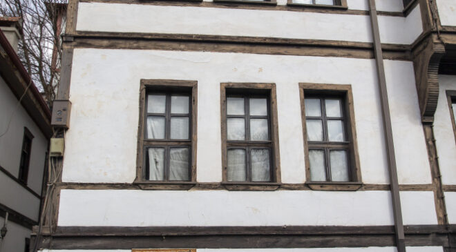 150 yıllık konakta açılan kütüphane öğrencileri ağırlıyor