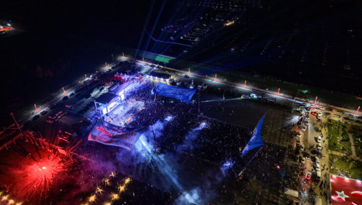 Erzurumspor FK şampiyonluk kupasını aldı