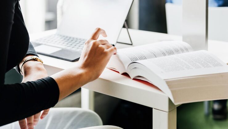 Eğitim izni olmayan yabancı okullardaki Türk öğrenciler tespit edilecek