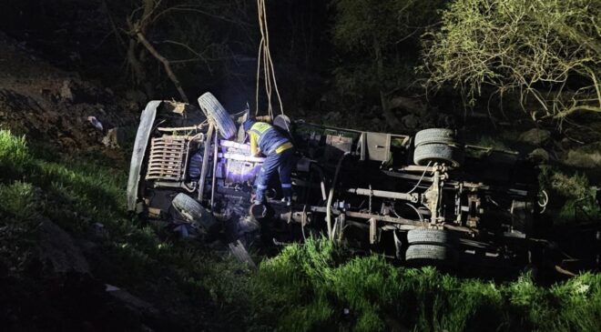 Balıkesir'de kamyonet şarampole devrildi: 1 ölü
